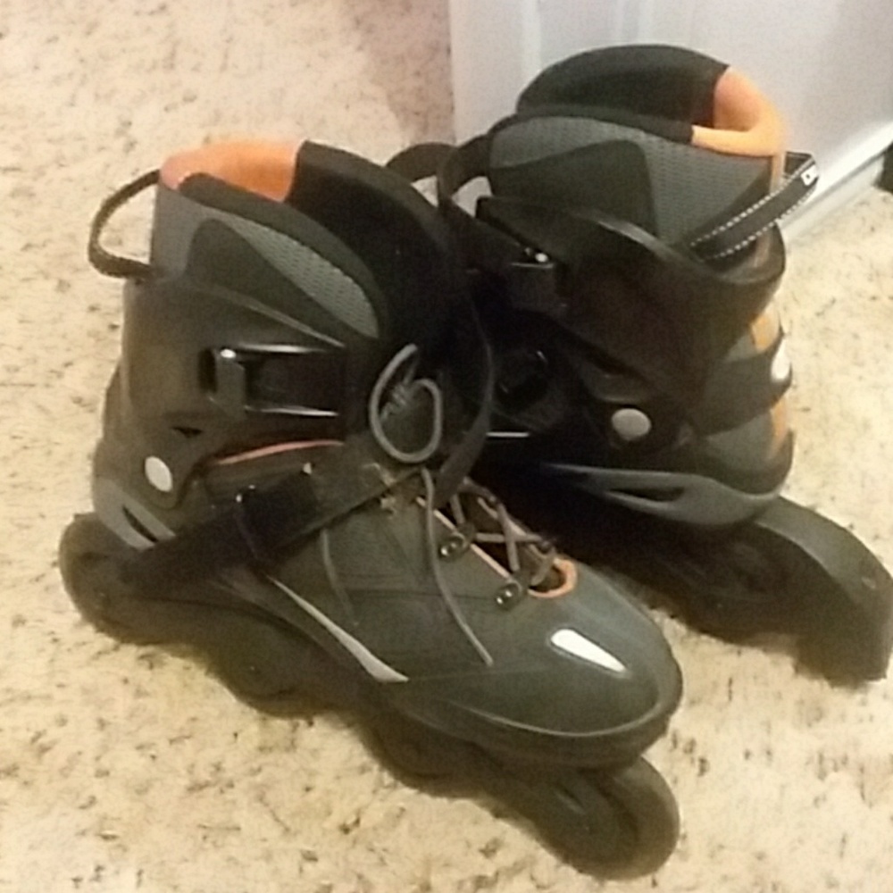 In line rollerblades